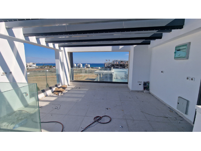 Key Ready 2-Bedroom Sea View Penthouse with a Pool in Makenzie