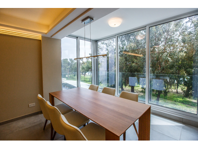 Seafront 3-Bedroom Apartment in Dasoudi Park, Limassol 