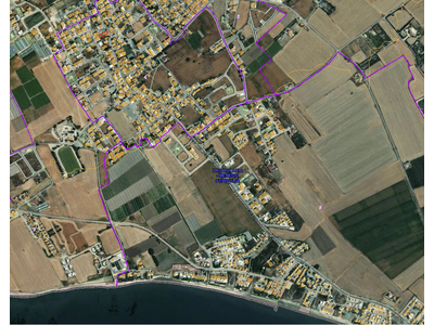Residential Plot With License For 6 Flats in Pervolia 