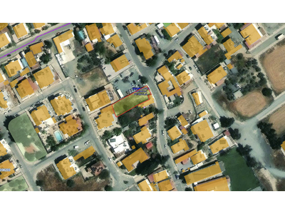 Residential Plot With License For 6 Flats in Pervolia 