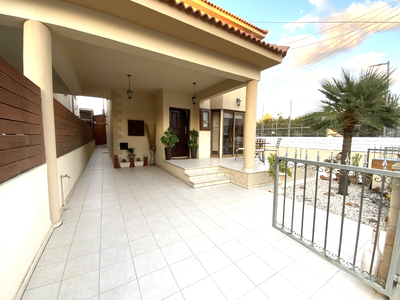 4 Bedroom Detached House