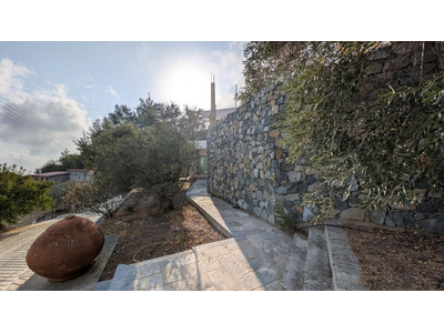 Spacious Two-Storey Home with Basement  Workshop in Zoopigi, Limassol