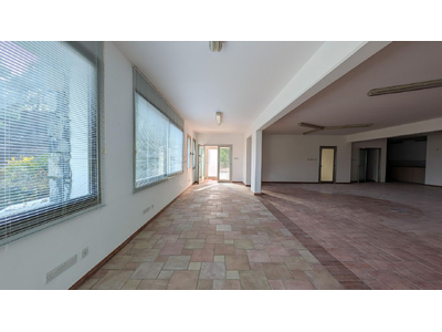 Spacious Two-Storey Home with Basement  Workshop in Zoopigi, Limassol