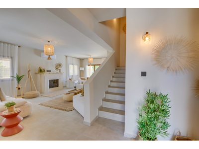 5 Bedroom Beachfront Villa for Sale in Protaras