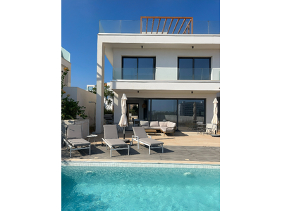 Seaview 5-bedroom Villa in Protaras for Sale