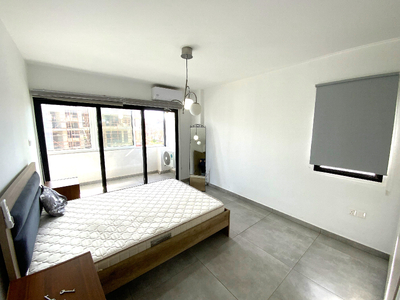 3 Bedroom Flat in Spyrou Kyprianou for Rent
