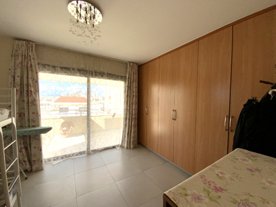 4 bedroom top floor duplex apartment 