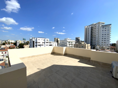Unique 3 bedroom Penthouse plus large office with separate entrance in Town Center