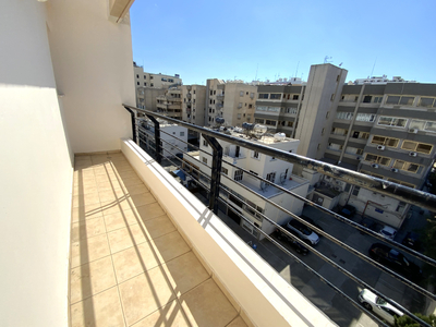 Unique 3 bedroom Penthouse plus large office with separate entrance in Town Center
