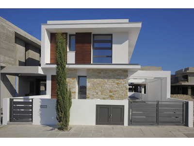 4 Bedroom House for Sale