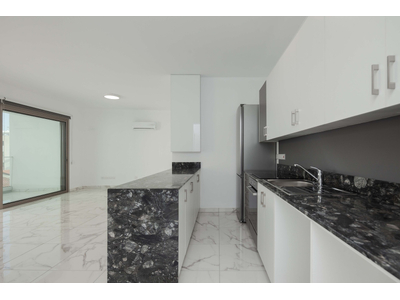 3 Bedroom Penthouse with Roof Garden for Rent in Chrysopolitissa
