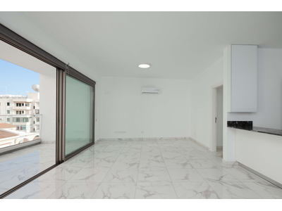 3 Bedroom Penthouse with Roof Garden for Rent in Chrysopolitissa