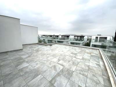 5-bedroom Luxury Villa For Sale 