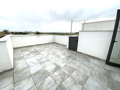 5-bedroom Luxury Villa For Sale 