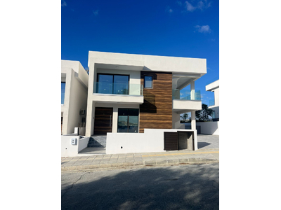 3-bedroom House with Pool for Sale in Pyla in Larnaca