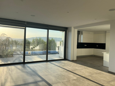 3-bedroom House with Pool for Sale in Pyla