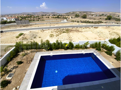 3-bedroom House with Pool for Sale in Pyla