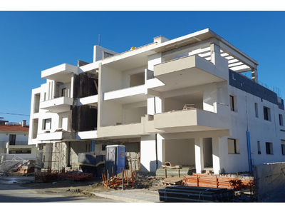 2 Bedroom Ground-floor Apartment with Garden in Livadia For Sale