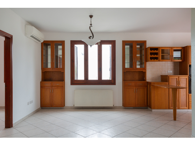 5 Bedroom Detached House For Rent in Agios Dometios