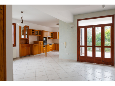 5 Bedroom Detached House For Rent in Agios Dometios