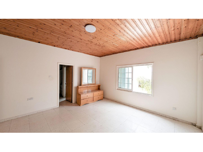 Three-Bedroom House in Dali, Nicosia