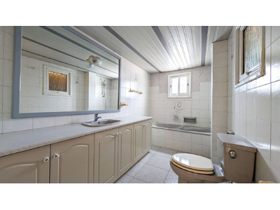 Three-Bedroom House in Dali, Nicosia