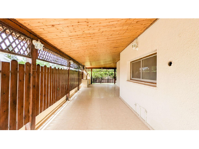 Three-Bedroom House in Dali, Nicosia