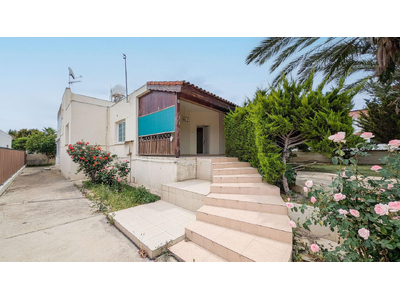 Three-Bedroom House in Dali, Nicosia