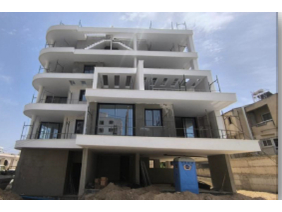 Two Bedroom Top-Floor apartment with Roof-Garden in Larnaca