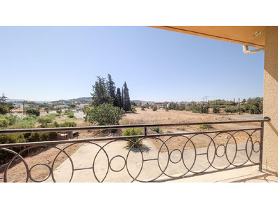 Three-Bedroom House in Parekklisia, Limassol