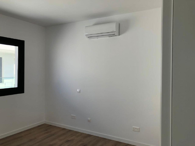 3-bedroom Top Floor Apartment for Sale in Strovolos