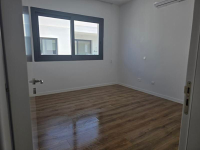 3-bedroom Top Floor Apartment for Sale in Strovolos