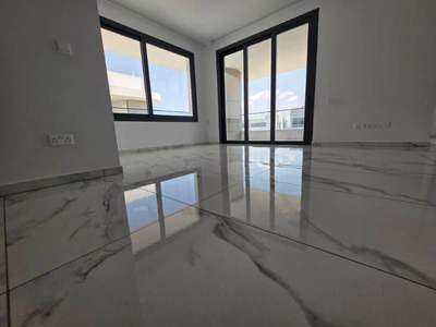 3-bedroom Top Floor Apartment for Sale in Strovolos