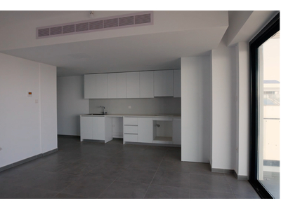 3-bedroom Apartment near Mackenzie Beach