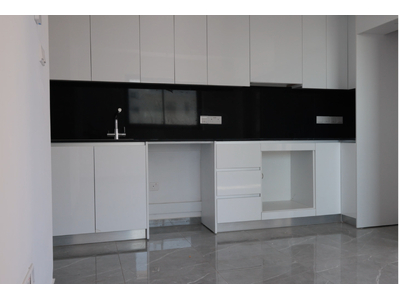 3-bedroom Apartment near Mackenzie Beach