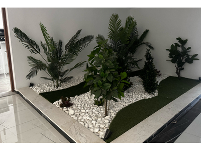 2-bedroom Apartment near Mackenzie Beach
