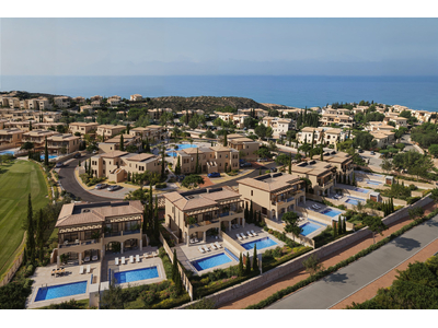 2-bedroom Villa with Pool in Kouklia for Sale