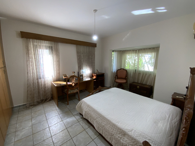 4 Bedroom Detached House for Sale in Livadia