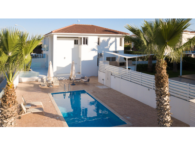 3-Bedroom Pool Villa in Protaras for Rent in Famagusta