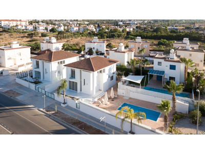 3-Bedroom Pool Villa in Protaras for Rent