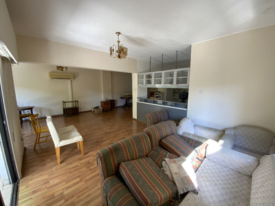 3-bedroom Apartment for Sale in Town Centre