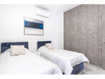 2-bedroom Apartment in Town Centre for Rent