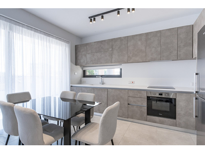 2-bedroom Apartment in Town Centre for Rent