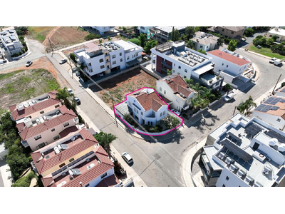 Four-Bedroom House with attic in Lakatamia, Nicosia in Nicosia