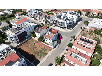 Four-Bedroom House with attic in Lakatamia, Nicosia