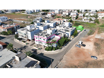 Top Floor Three-bedroom apartment in Agios Vasilios Quarter, Strovolos, Nicosia in Nicosia