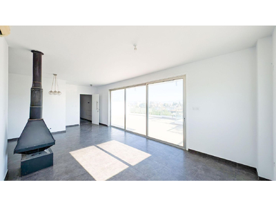 Top Floor Three-bedroom apartment in Agios Vasilios Quarter, Strovolos, Nicosia