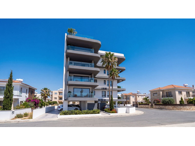 2-bedroom Penthouse with Roof Garden in Port for Sale