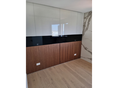  Whole Floor Ready to Move-in 3 Bedroom Apartments