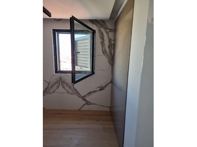  Whole Floor Ready to Move-in 3 Bedroom Apartments
